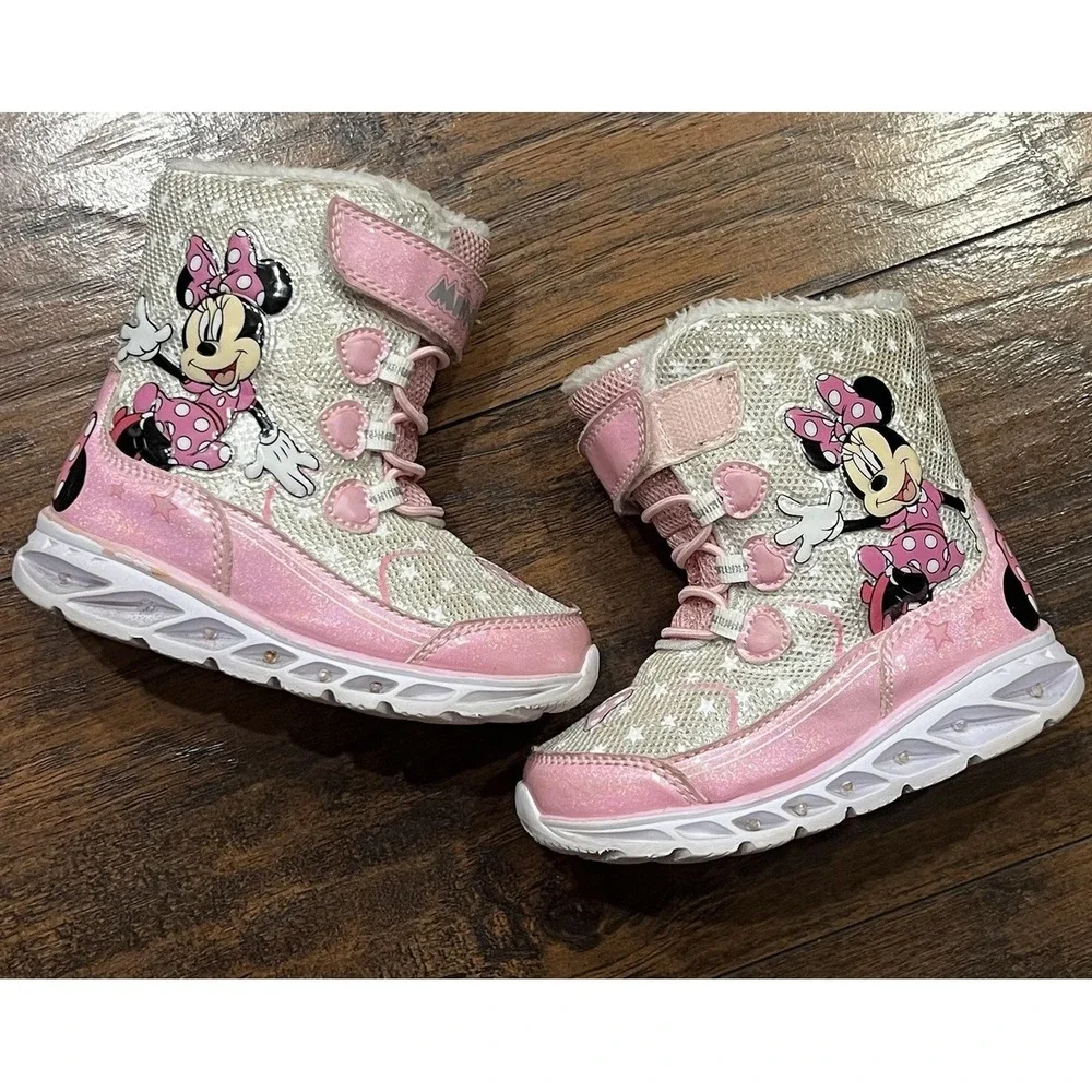 Pink‎ Minnie Mouse Light-Up Snow Boots, Little Girls Size 8